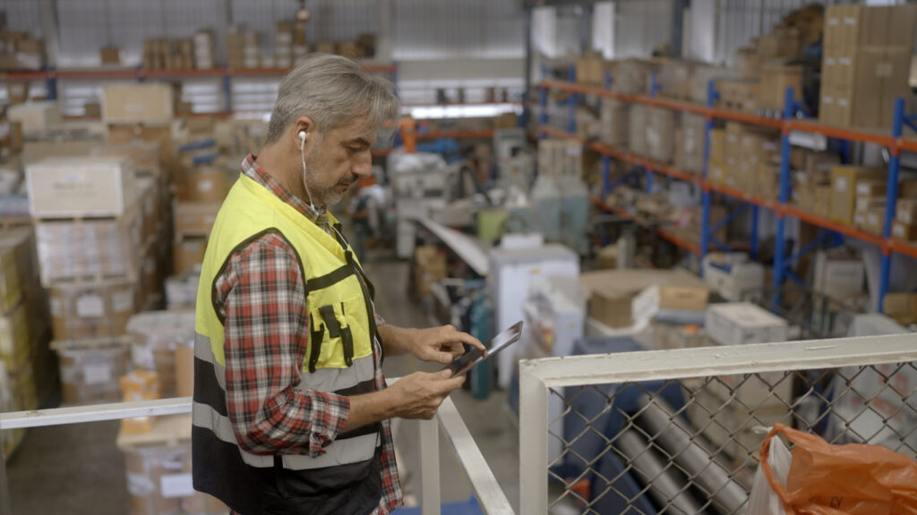 Warehouse Order Picking: Key Systems, Strategies & Mobile WMS Benefits